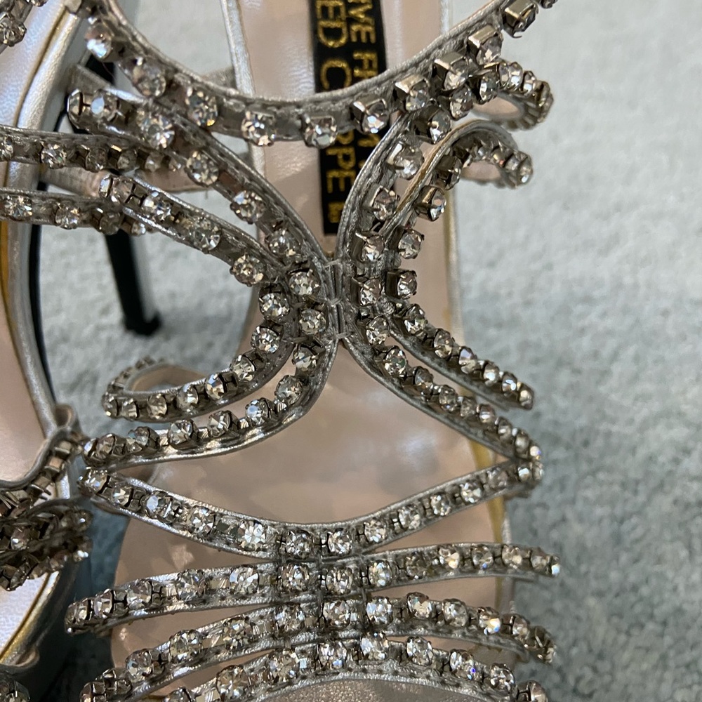 💿Silver Rhinestone Heels💿 - Picture 3 of 6